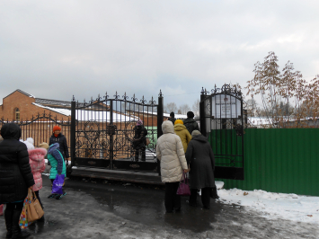 Поездка в Сузун. 22.10.2016. Медеплавильный завод. Здание